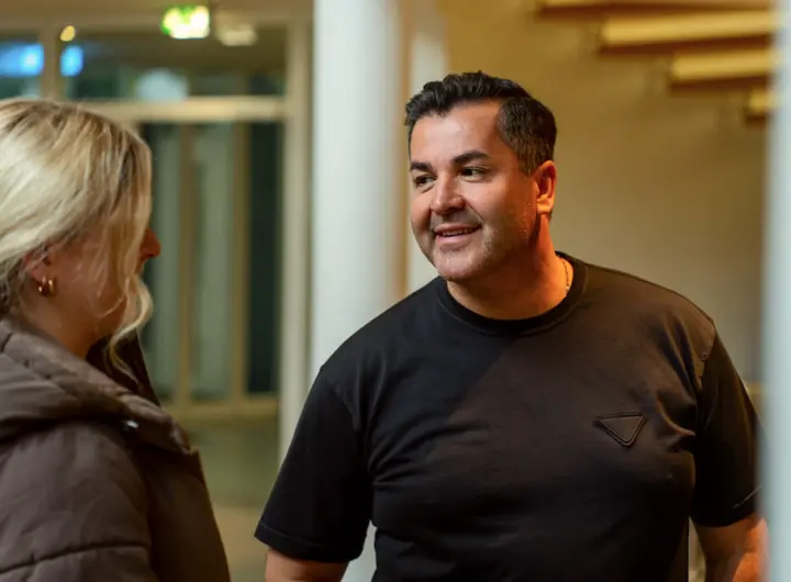 Serhan talking  Ili Digital